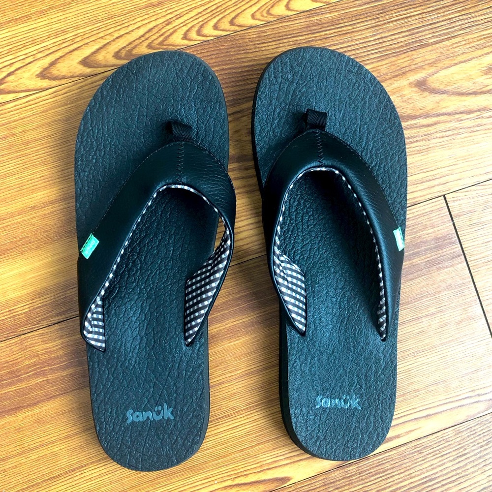 Sanuk Women’s Yoga May Sandals Size 9